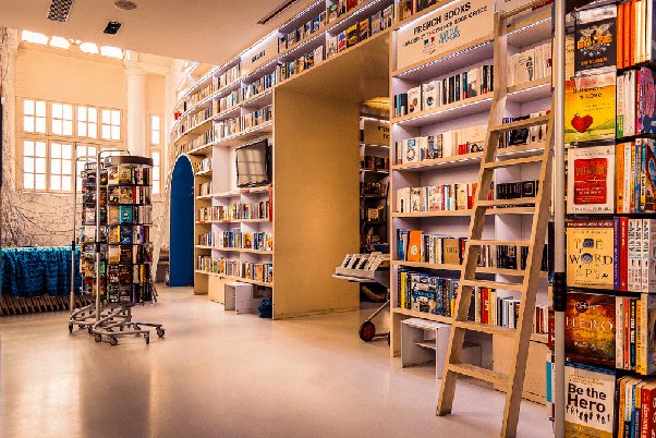 Why-Bookstores-Are-Adding-Sustainable-Bags-to-Boost-Revenue Earth Totes